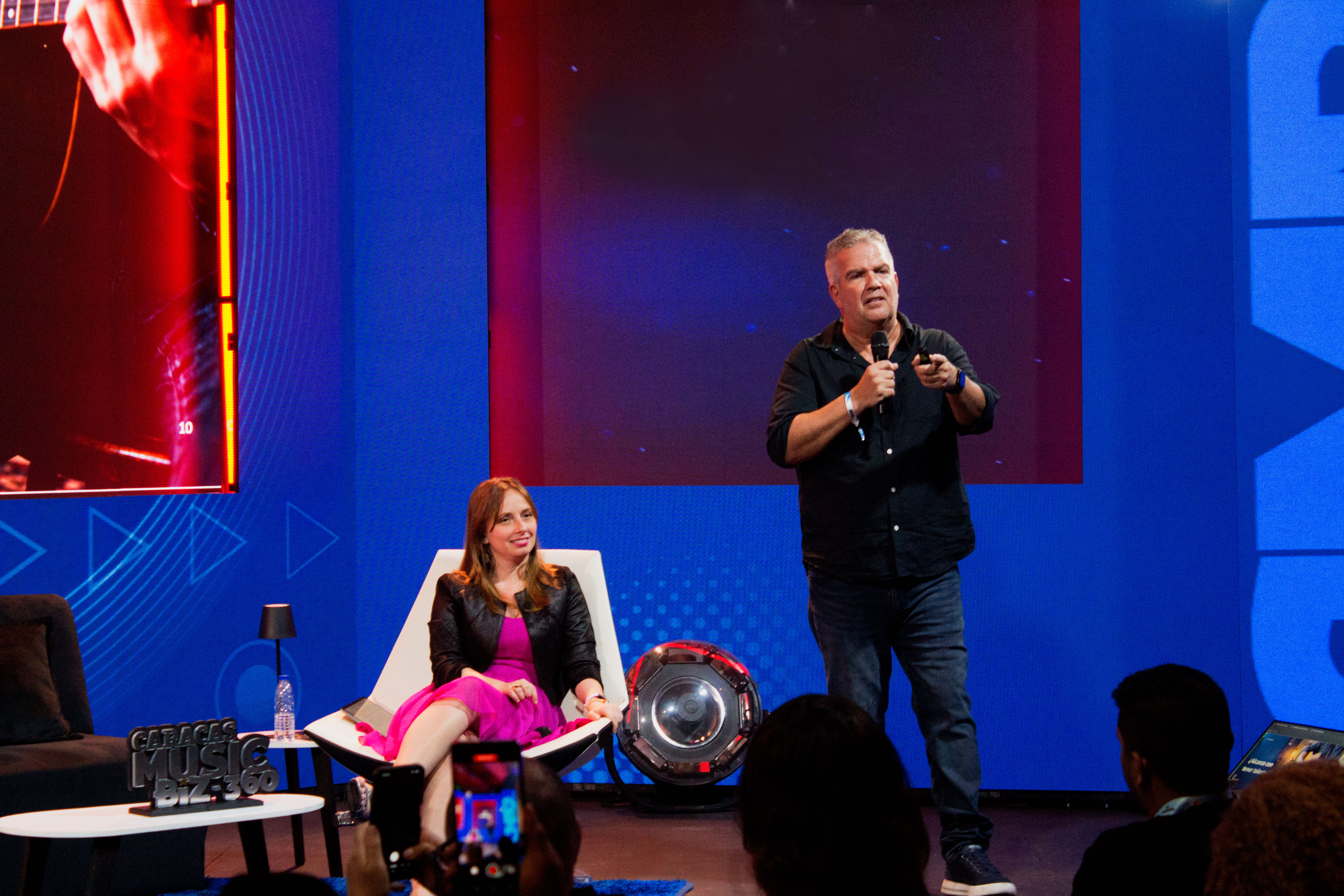 Conversación en el escenario de Caracas Music Biz 360